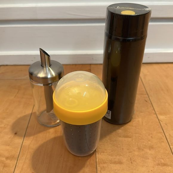 Travel Mug, Snack Cup, Sugar Dispenser - Picture 1 of 11